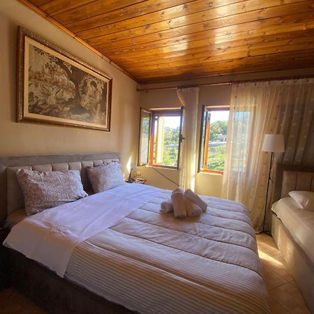 Marko'S House Gjirokastra Kültér fotó