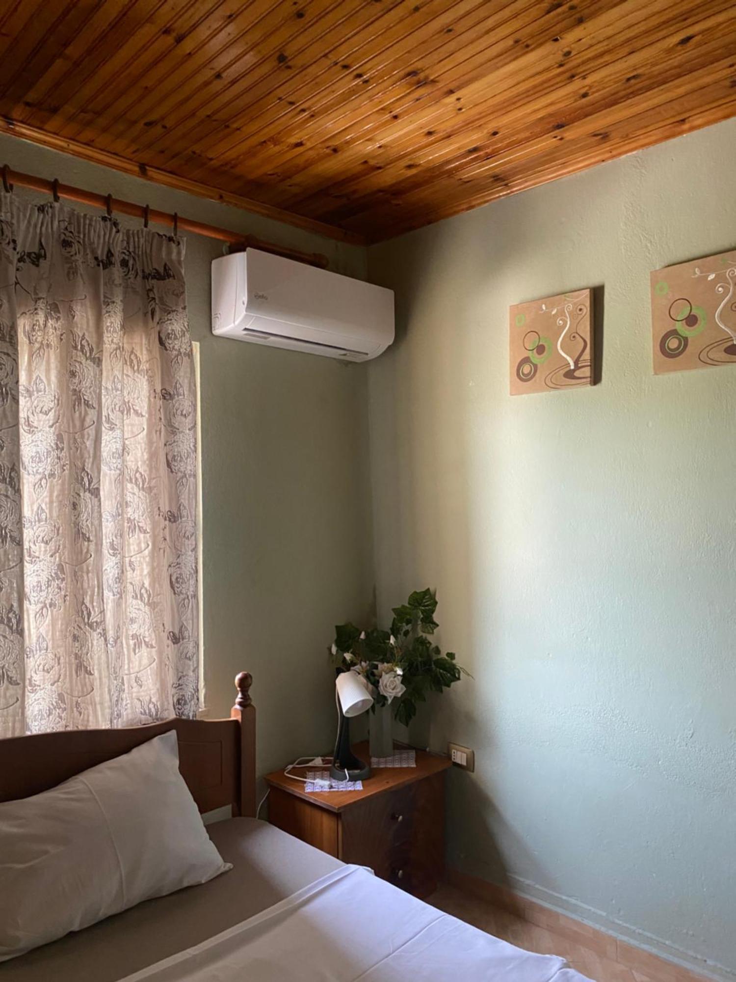 Marko'S House Gjirokastra Kültér fotó